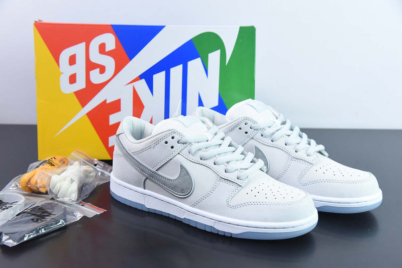 Nike SB Dunk Low White Lobster (Friends and Family)