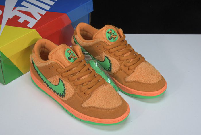 Nike SB Dunk Low Grateful Dead Bears Orange