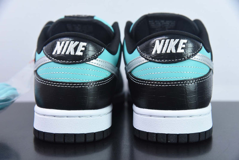 Nike SB Dunk Low Diamond Supply Co. Tiffany