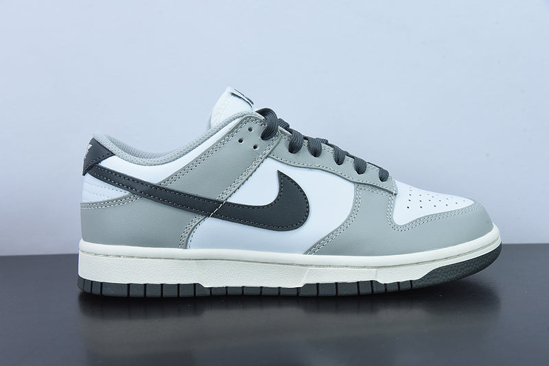 Nike Dunk Low Light Smoke Grey