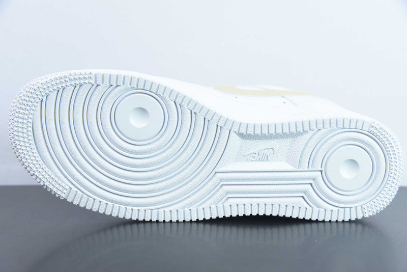 Nike Air Force 1 '07 Essential "White & Rattan"