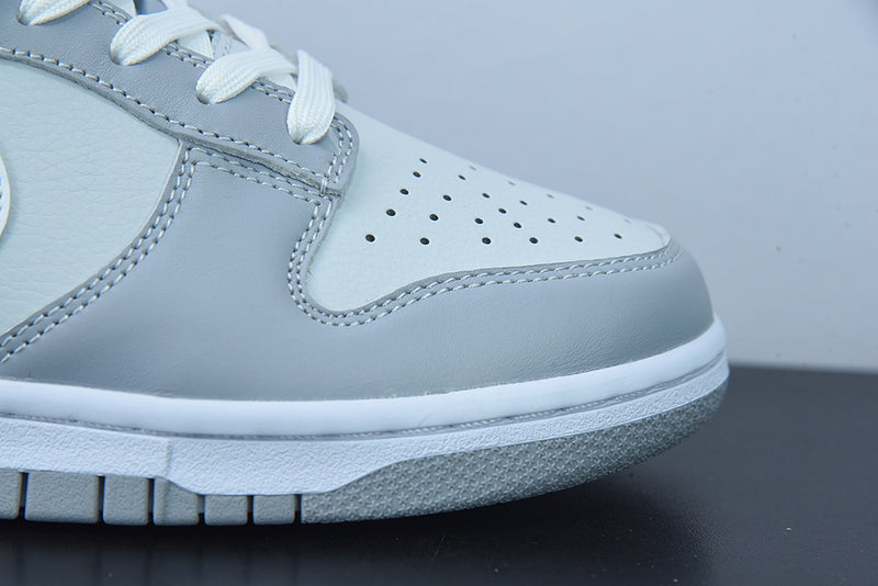 Nike Dunk Low Retro 'Pure Platinum'