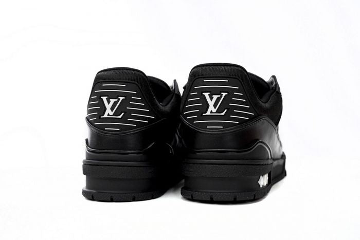 Louis Vuitton Trainer All Black Embossing