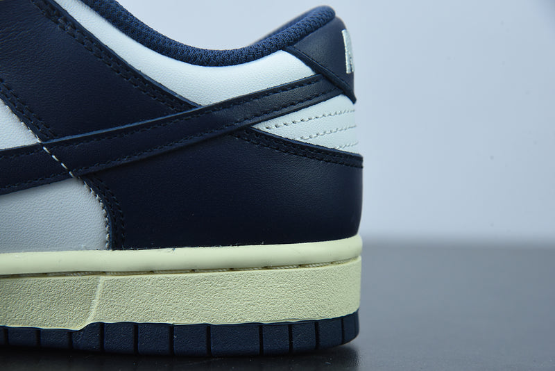 Nike Dunk Low SP Vintage Navy