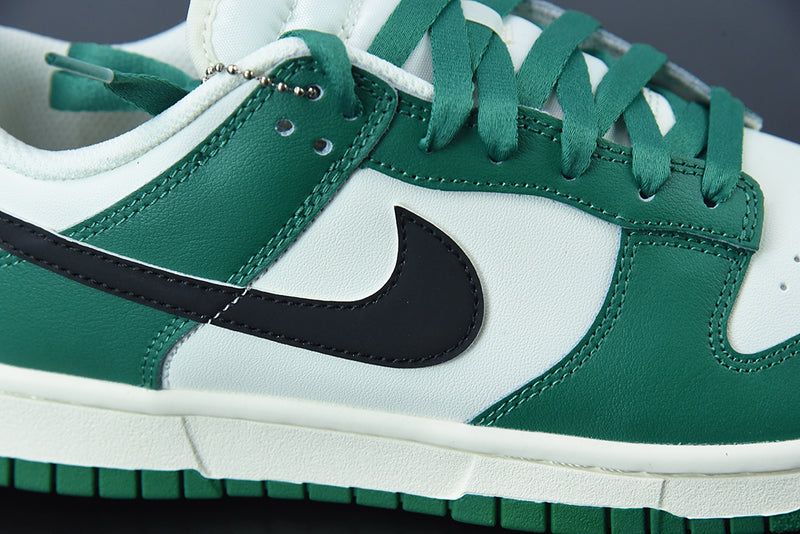 Nike Dunk Low SE Lottery Green Pale Ivory