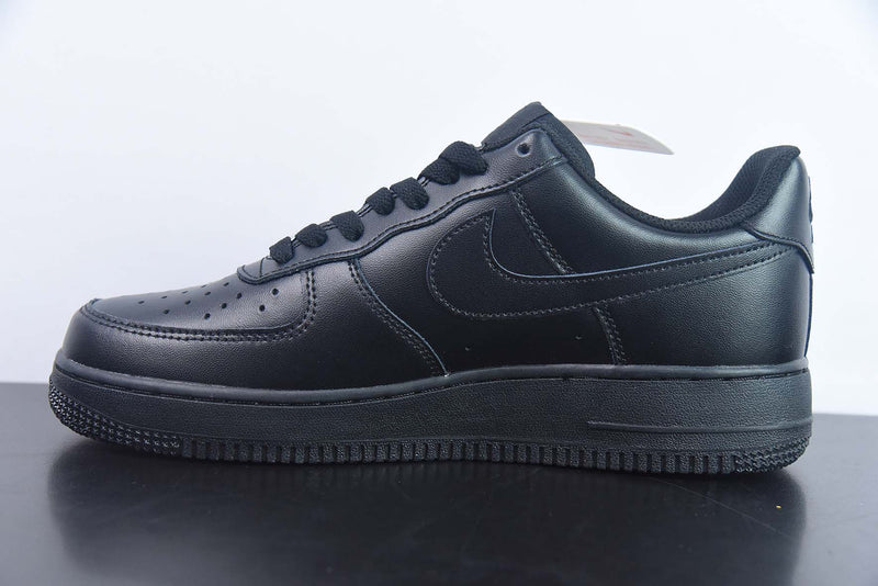 Nike Air Force 1 07 LE Black