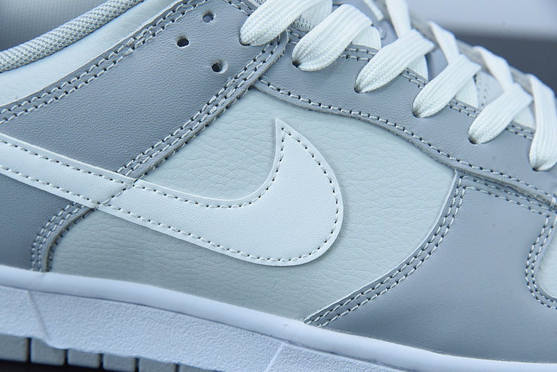 Nike Dunk Low Retro 'Pure Platinum'