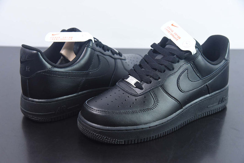 Nike Air Force 1 07 LE Black