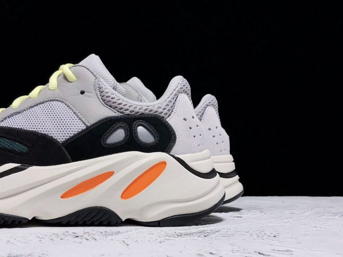 Adidas Yeezy 700 Wave Runner