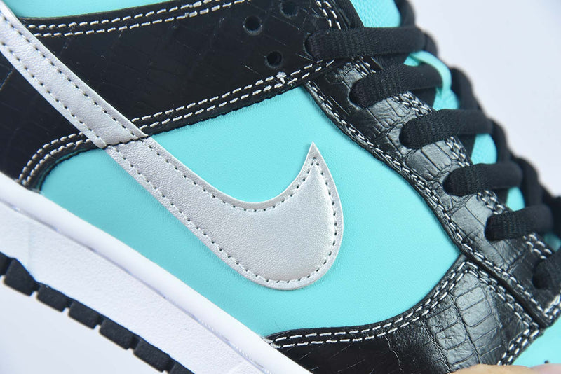 Nike SB Dunk Low Diamond Supply Co. Tiffany