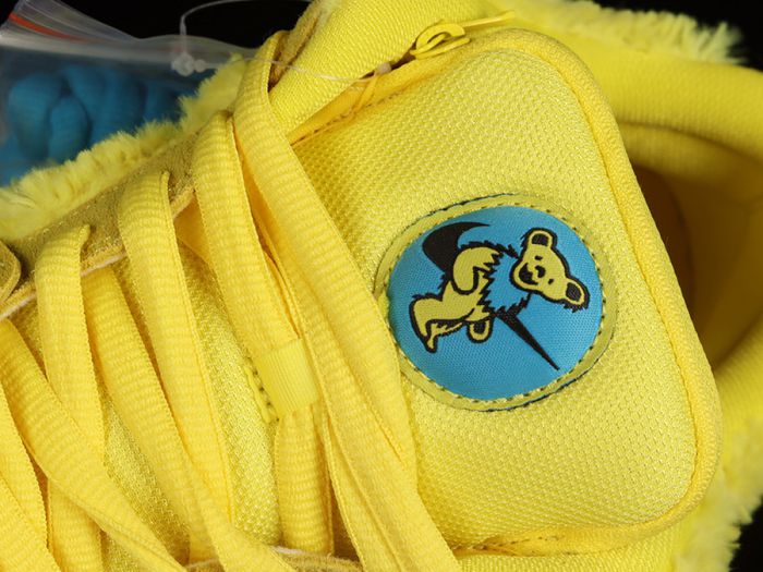 Nike SB Dunk Low Grateful Dead Yellow Bear