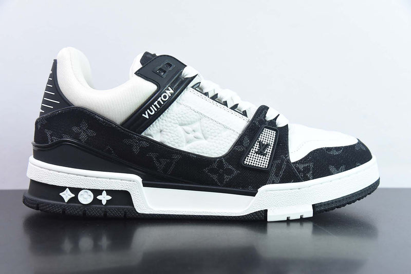 Louis Vuitton Trainer Black And White Cloth Cover