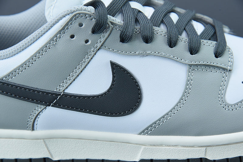 Nike Dunk Low Light Smoke Grey