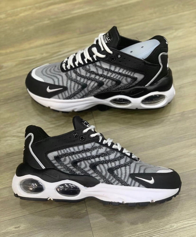 Air MAx TailWind