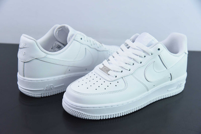 Nike Air Force 1 '07 White