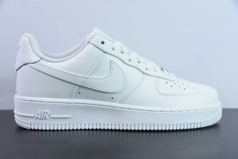 Nike Air Force 1 '07 White