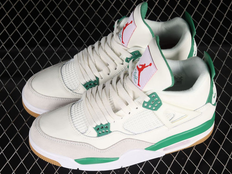 Jordan 4 Pine Green