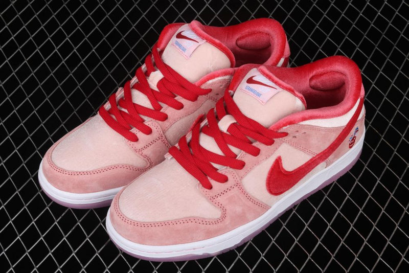 Nike SB Dunk Low StrangeLove Skateboards