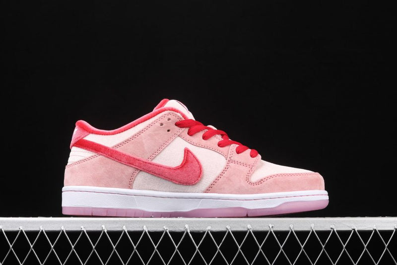 Nike SB Dunk Low StrangeLove Skateboards