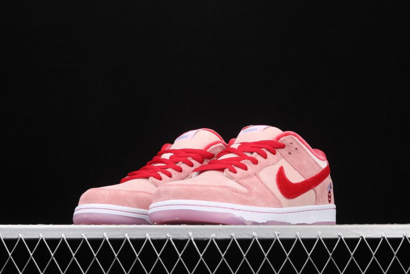 Nike SB Dunk Low StrangeLove Skateboards