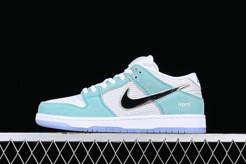 Nike SB x April Skateboards Dunk Low Pro