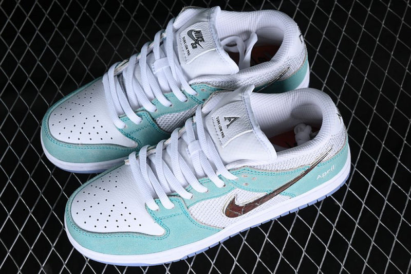 Nike SB x April Skateboards Dunk Low Pro